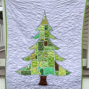 Tree Quilt Pattern, Tanner, Raw Edge Applique, 36" x 48" - PATTERN