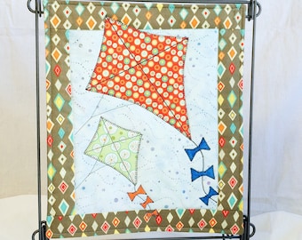 March Monthly Mini Quilt Pattern - Kite Quilt Pattern - PDF PATTERN