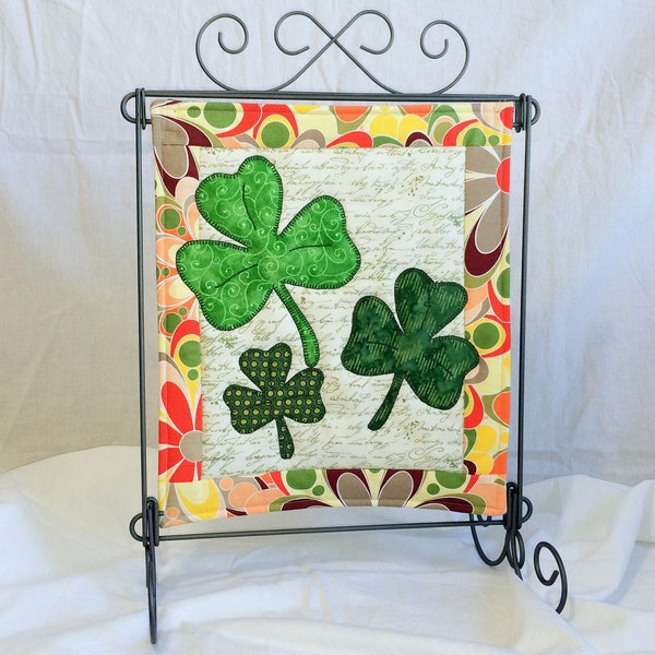 St. Patrick's Day Mini Quilt Pattern - Shamrock Quilt Pattern - Clover Quilt Pattern - Holiday Quilt Pattern - PDF PATTERN