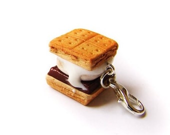 Smore Campfire Sandwich Charm, Miniature Food Jewelry, Polymer Clay S&#39;mores Food Charm