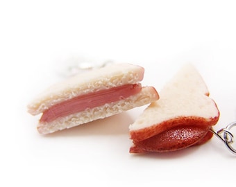 Charm de sándwich de mortadela frita, joyería de comida en miniatura, sándwich de arcilla polimérica, joyería de sándwich, comida sureña para el almuerzo