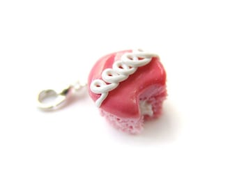 Strawberry Cupcake Charm Pendant, Miniature Food Jewelry, Polymer Clay Cupcake, Swirl Cupcake, Polymer Clay Cream Cake, Food Stitch Markers