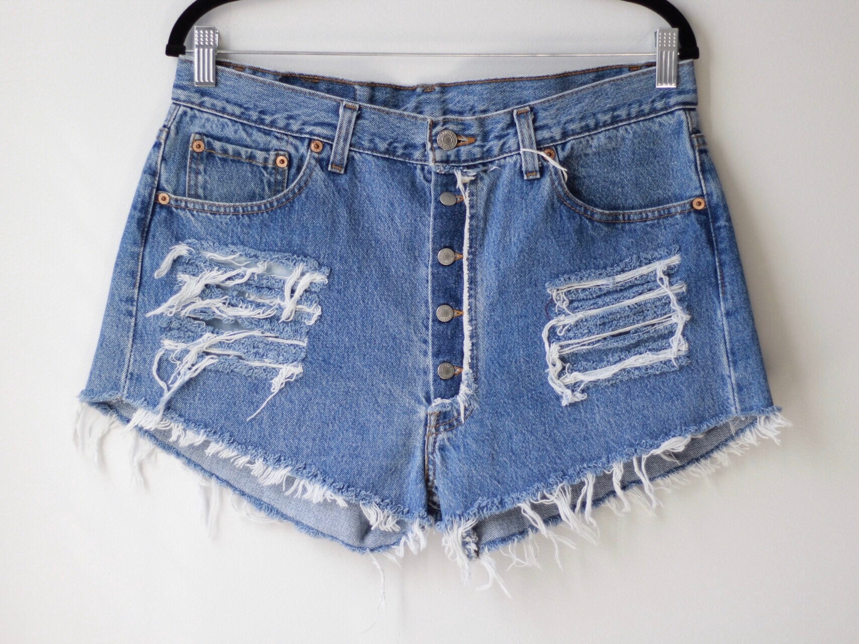 levi's 501 distressed denim shorts
