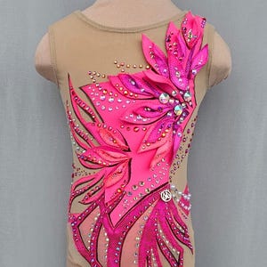 Pink Leaf Leo