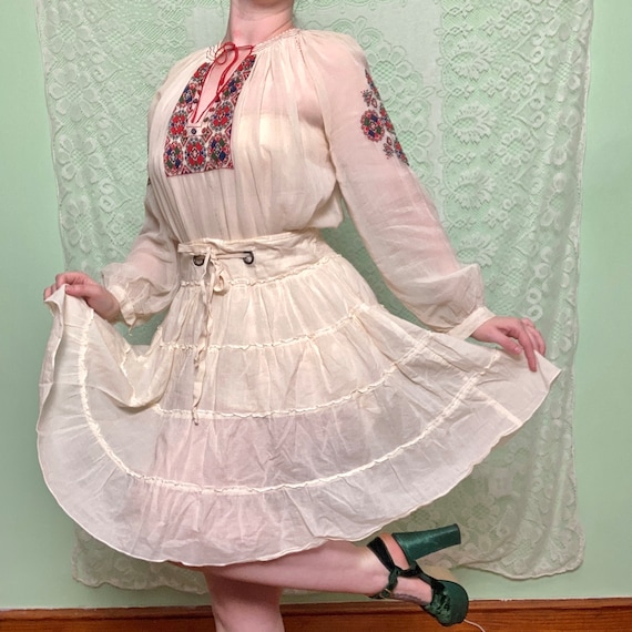 1940s Vintage Hungarian Peasant Top: Embroidered … - image 3