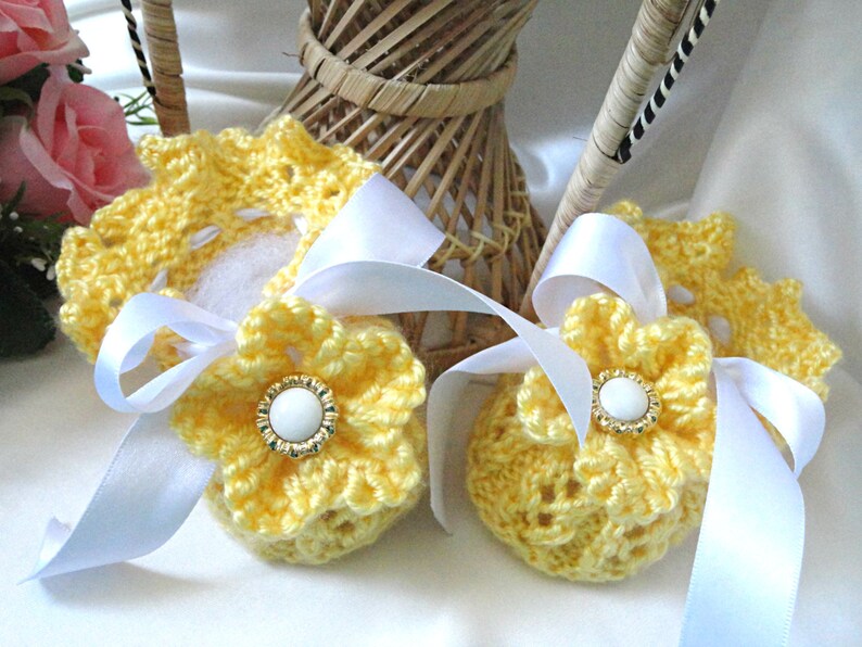 Knitting PATTERN Baby Shoes Baby Girl Shoes Newborn Slippers Crib Shoes Knitted Baby PATTERN Baptism Shoes Christening Shoes Knit Shoes PDF image 2