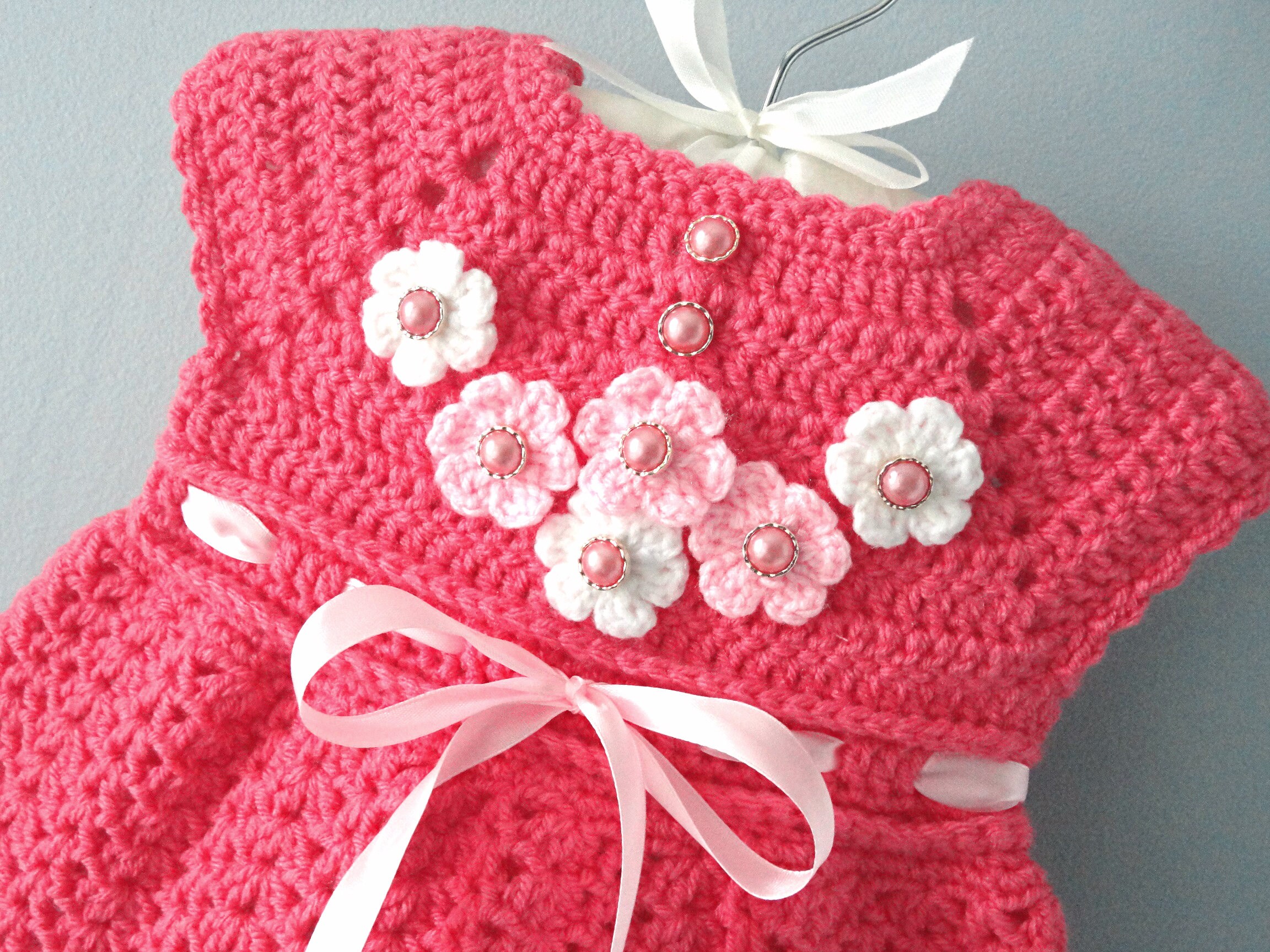 6" handmade crocheted flowers acrylic   pale pink  15 cm 