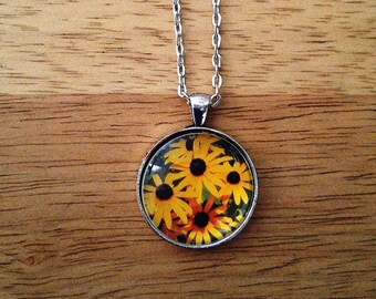 Black eyed susans glass pendant necklace, floral pendant photo jewelry,  teen girl gift, summer necklace flower lover gift, women's gift