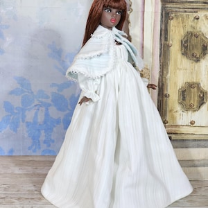 White dress and cape for Ellowyne and friends