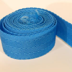 3 yards of 1 inch / 25mm blue webbing, strap (WB4)
