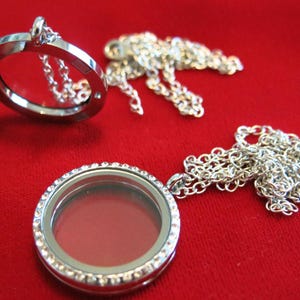 2pc 25mm Floating Charm Locket &quot;Round&quot; with necklace (LC32)