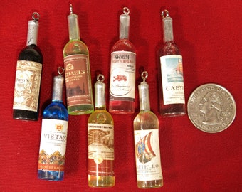 BULK! 20pc mixed "wine bottle" charms (BC1541)