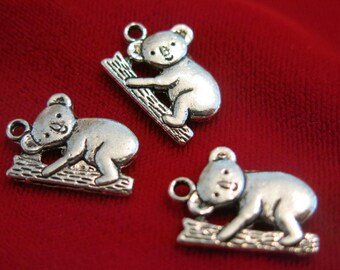 8pc "Koala bear" charms in antique style silver (BC165)