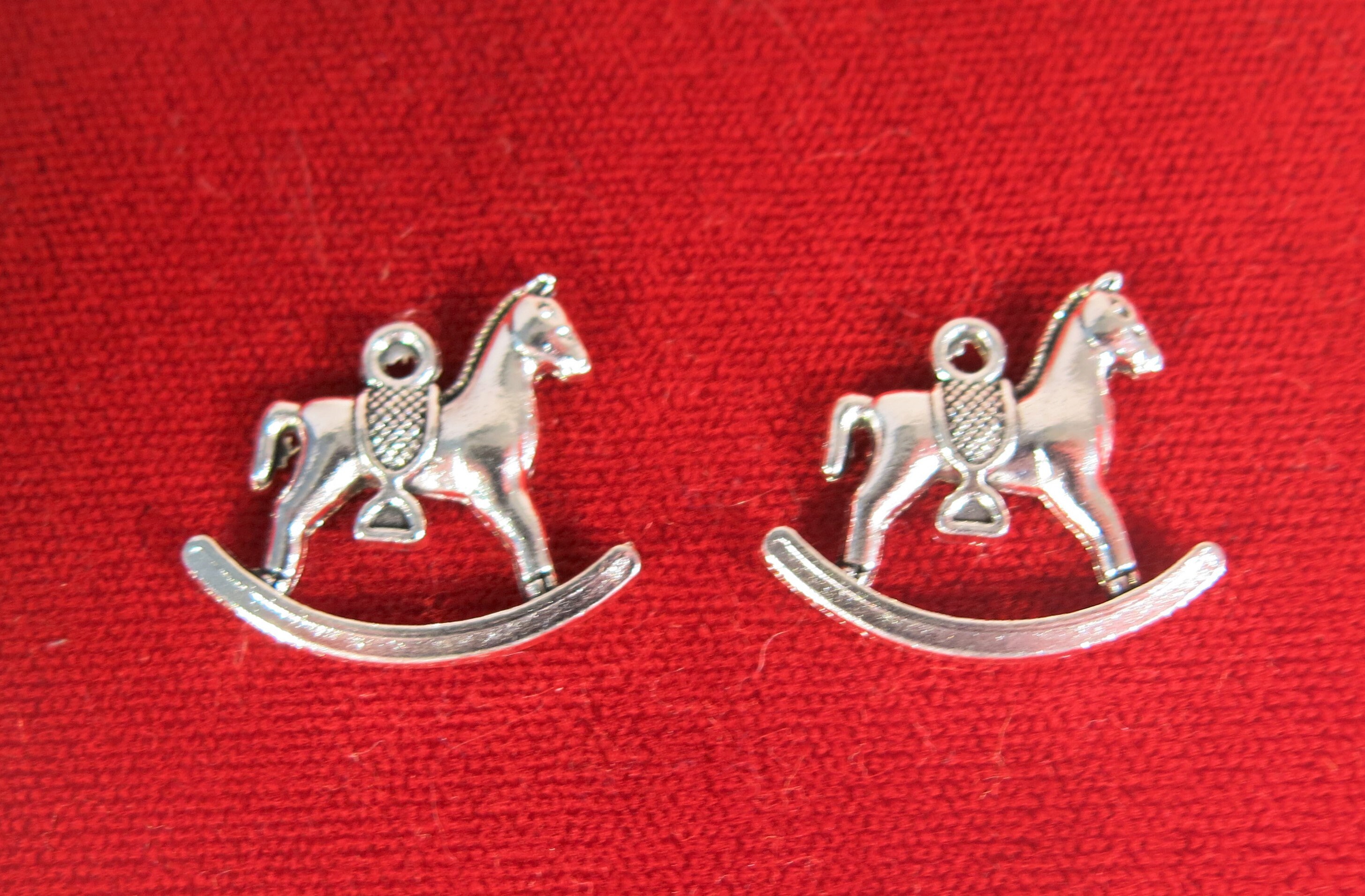 Jewellery Craft Antique Silver Colour Plated 10 Pcs ROCKING HORSE CHARMS 