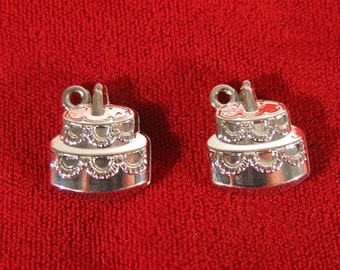 BULK! 15pc "cake" charms in silver plated style (BC850B)
