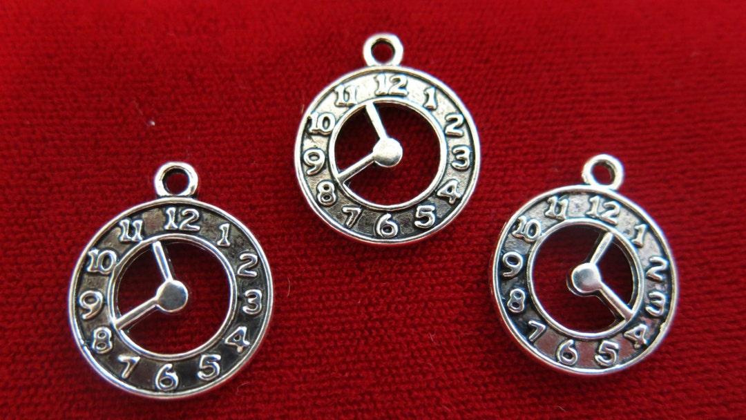 10pc clock Charms in Antique Style Silver BC357 Etsy