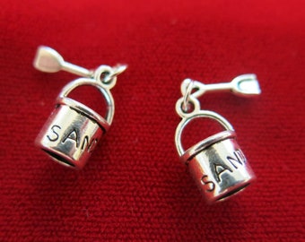 10pc "Sand bucket" charms in antique silver style (BC367)