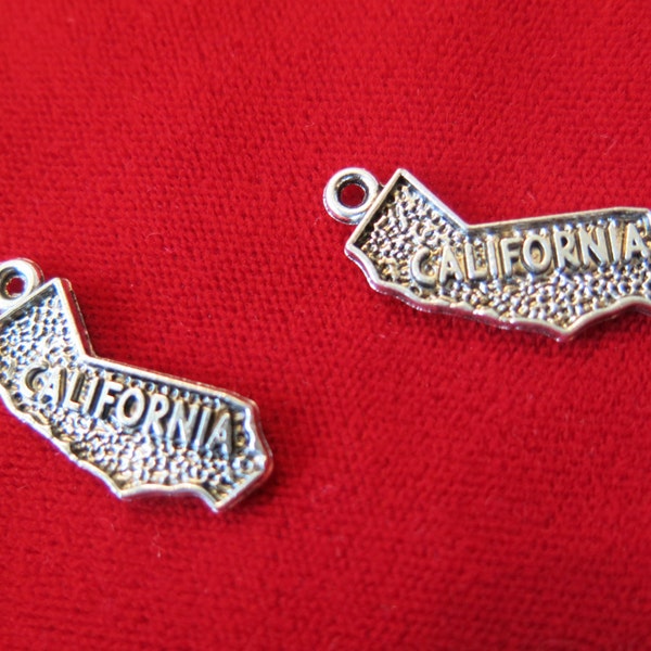 BULK! 15pc "California" charms in antique silver style (BC514B)