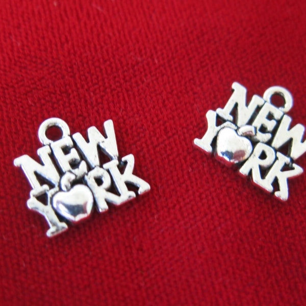 10pc "New York" charms in antique silver style (BC306)