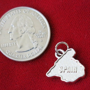 5pc &quot;Spain&quot; charms in silver style (BC798)