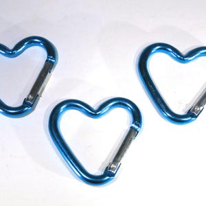BULK! 15pc &quot;heart carabiner&quot; clip-ons blue (BC775 -blue)