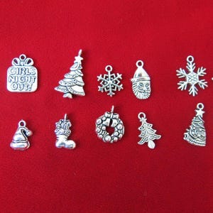 30pc mixed &quot;Christmas&quot; charms in antique silver style (BC42)