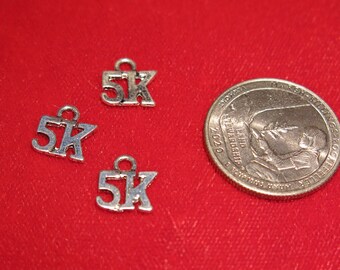 20pc "5k" charms in antique silver (BC1244)