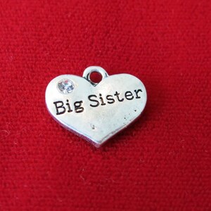 5pc "Big sister" charms in antique silver style (BC646)