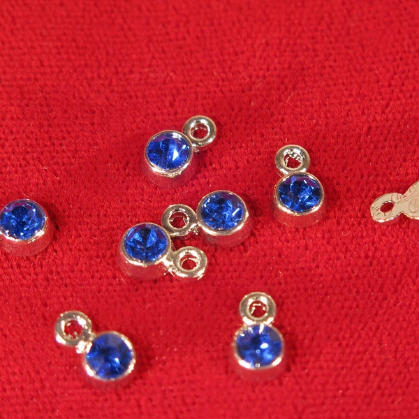 BULK! 50pc 5mm "blue sapphire" color charms in antique silver style (BC1111B)