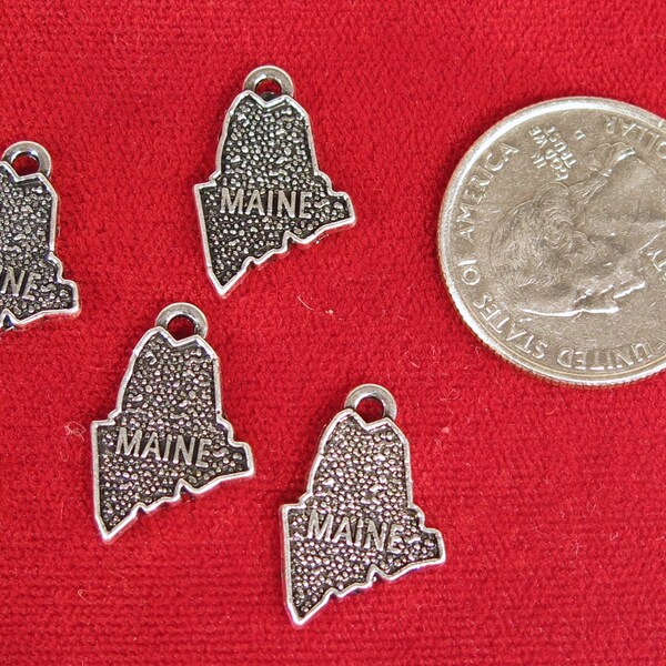 10pc "Maine" charms in antique silver (BC216)