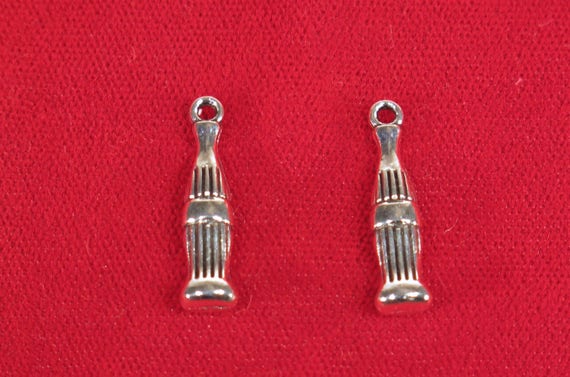 4 Bridge charms antique silver tone WT114