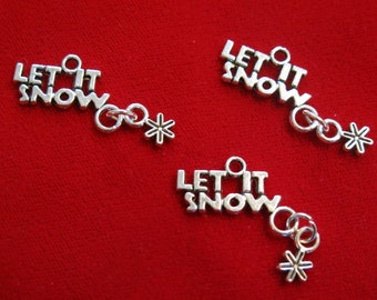 BULK! 15pc "Let it snow" charms in antique silver style (BC562B)