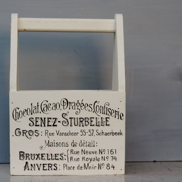 Magazine Rack / Shabby Chic Magazine Rack / French Farmhouse Magazine Rack / Farmhouse Chic White Wooden Magazine Holder / Storage Tote