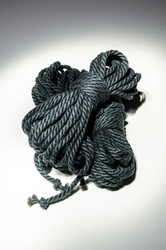 black jute rope