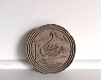 Molde antiguo para mantequilla con forma de cisne