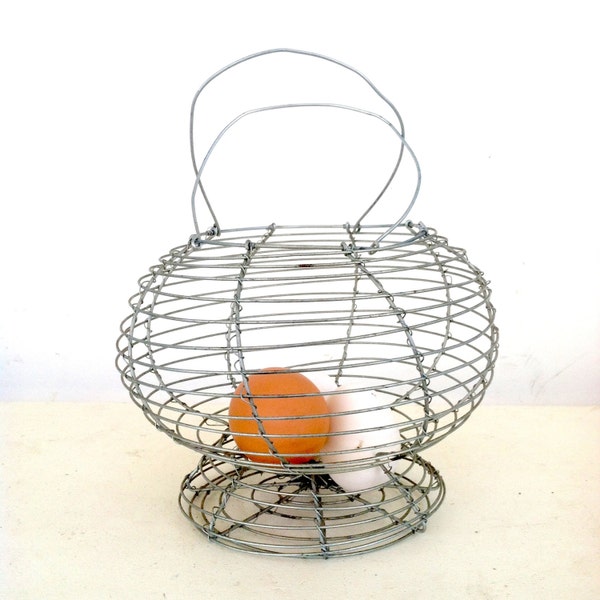 French Wire Egg Basket ~ Chicken Egg Caddy Medium Round