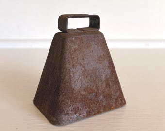 Campana de vaca antigua