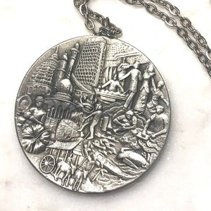 Vintage Royal Selangor Pewter Embossed Malaysia View Pendant