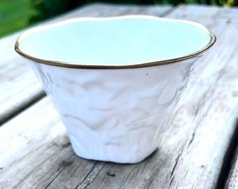 Vintage Small Old English Oak Stafford England Fine Bone China Bowl