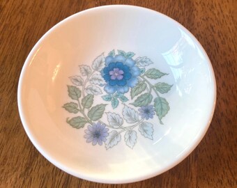 Vintage Wedgwood Bone China Made In England Clementine Pattern Ring Dish