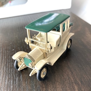 Vintage Models Of Yesteryear 1910 Benz Limo Y-3 Made In England Lesney Die Cast Car
