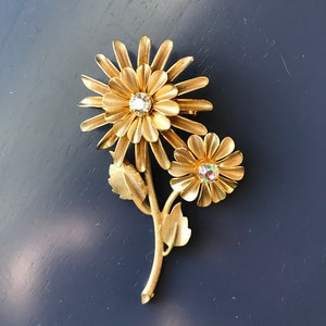 Vintage Gold Tone Flowers With Rhinestones Brooch Pin