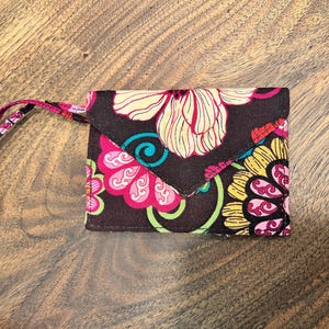 Vera Bradley Garden Hope Floral Envelope Style  ID & Coin Purse
