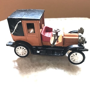 Vintage Models Of Yesteryear RAMI Mini 1912 Packard Landaulet By JMK Die Cast Car