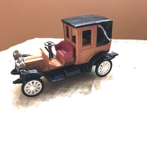 Vintage Models Of Yesteryear RAMI Mini 1912 Packard Landaulet By JMK Die Cast Car