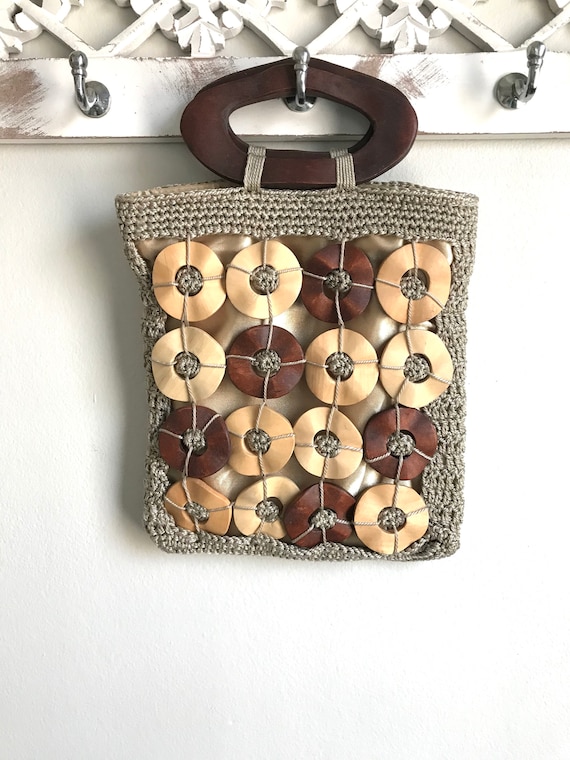 Vintage Tan Macrame Crochet Handbag With Wood Acce