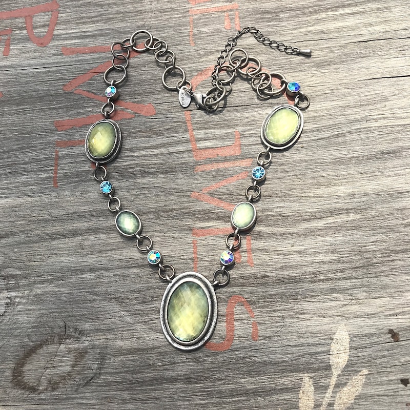 Collier Lia Sophia Papillon Argenté Plaqué Argent - Longueur 15-18 Pouces, Neuf Sans Emballage - Bijou Social