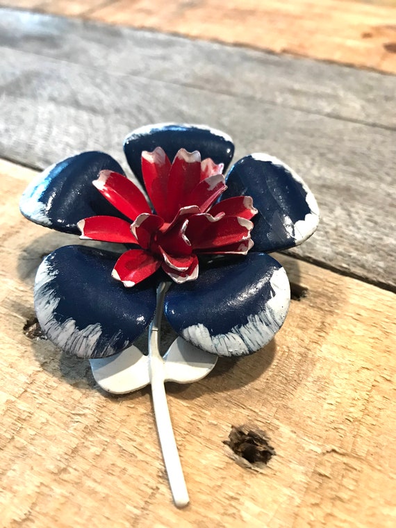 Vintage Large Metal Handpainted  Flower Brooch - image 6