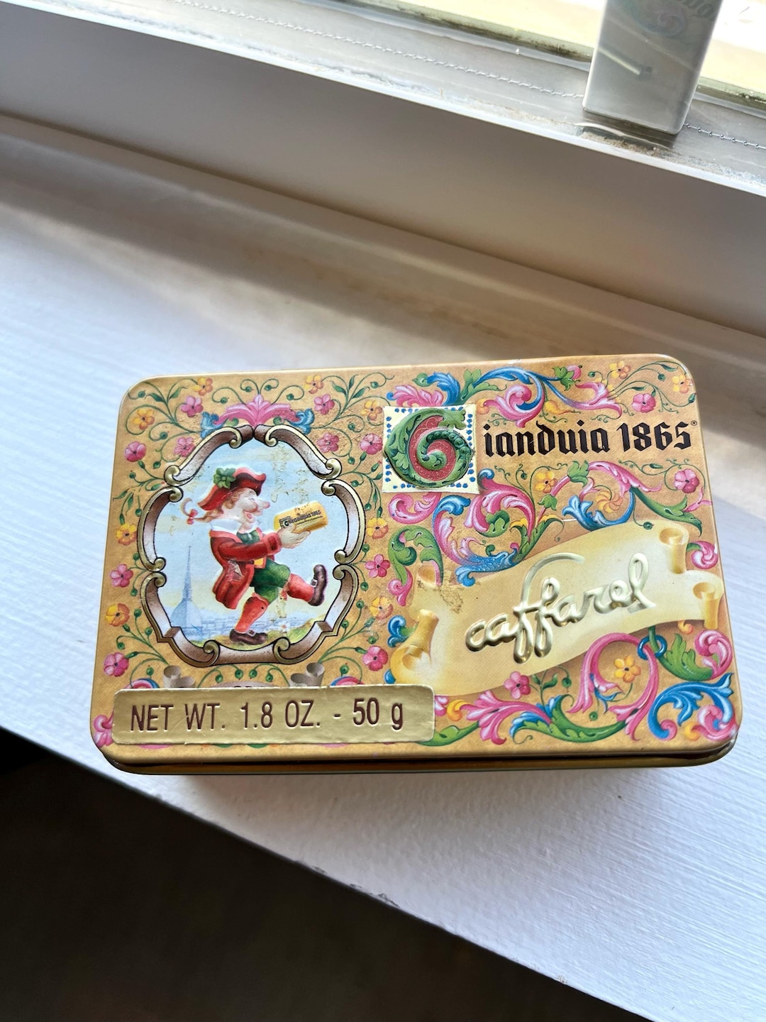 Vintage 1996 Caffarel Gianduia 1865 Specilite De Turin Chocolate Tin vintage-1996-caffarel-gianduia-1865-specilite-de-turin-chocolate-tin