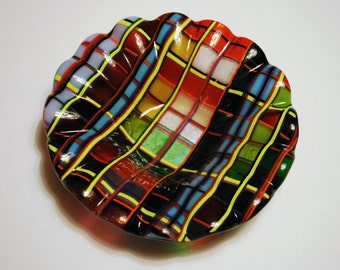 Handmade Fused Glass Scalloped Candy Dish - 7" Diameter